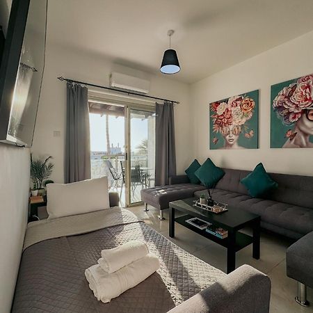 1B Seaside Orchid, Sea, Center Apartment Paphos ภายนอก รูปภาพ